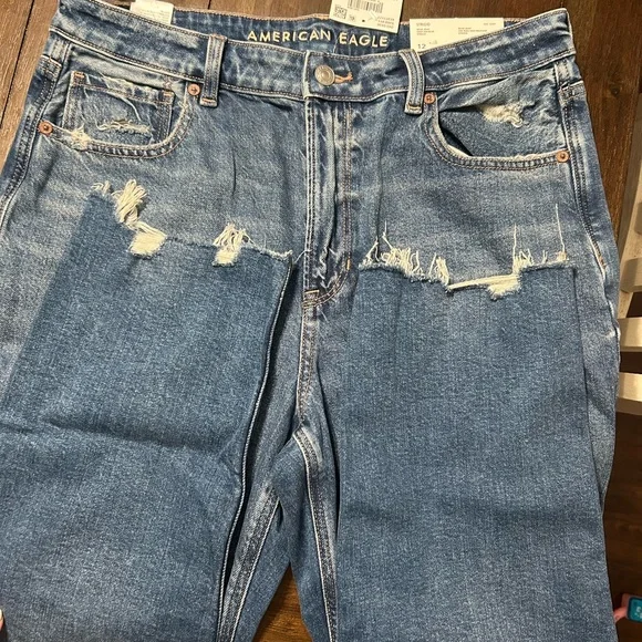 American Eagle Outfitters Blue Mom Jeans - Picture 8 of 8